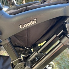 ベビーカー　コンビの画像