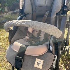 ベビーカー　コンビの画像