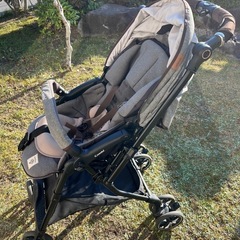 ベビーカー　コンビの画像
