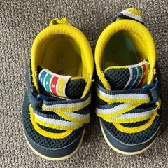 【値引交渉OK】キッズシューズの画像