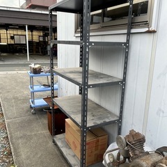 スチール棚の画像