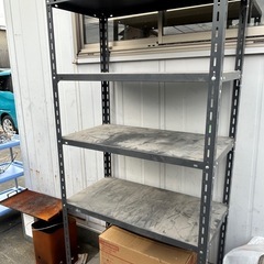 スチール棚の画像