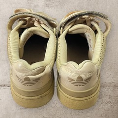 adidas アディダス ベージュ スニーカー フォーラム ロー 26.5cmの画像