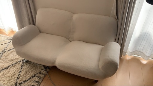 ニトリ　コンパクトローソファー