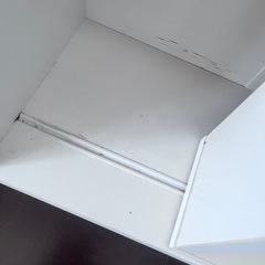 可動棚付き　白い本棚の画像