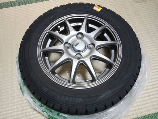 ☆美品☆ 24年製スタッドレスタイヤ4本セット DUNLOP WINTER MAXX WM02 155/65R13 73Q(ナット、ホイル付き)