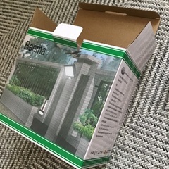 ソーラーセンサーライト【新品未使用】太陽電池　屋外ライト　人感センサーの画像