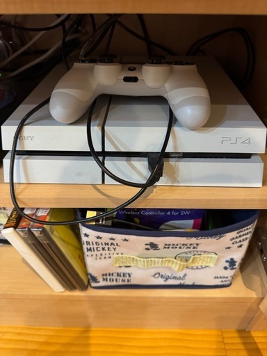 〔急募〕　プレステ4 プレイステーション4美品‼︎