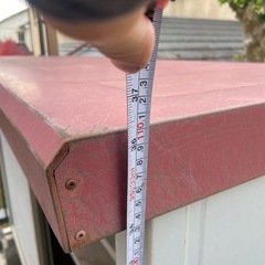 ヨド物置　横長　金属製の画像