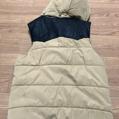 ダウンベストの画像