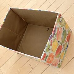 カラフルなフルーツ柄　収納ボックス　の画像