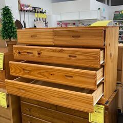 A-708【リユースのサカイ野々市店】ジモティ来店特価‼ 4段チェスト 木製 木目調 ブラウン ナチュラル クリーニング済みの画像