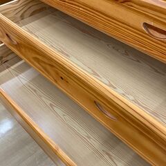 A-708【リユースのサカイ野々市店】ジモティ来店特価‼ 4段チェスト 木製 木目調 ブラウン ナチュラル クリーニング済みの画像