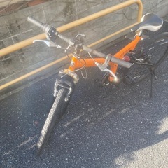 折りたたみ自転車 の画像