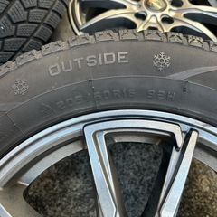 スノータイヤ4本
の画像