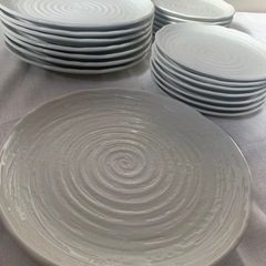 【美濃焼　有古釜】大皿8枚平皿14枚セット⭐︎飲食店様にもおすすめ⭐︎の画像