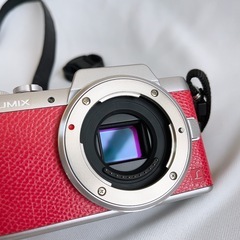 LUMIX GF7 ミラーレス 一眼 レトロ ピンク デジカメの画像