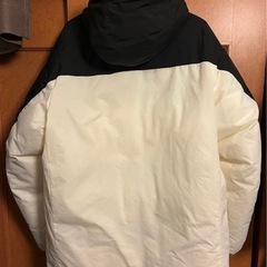 ダウンジャケットの画像