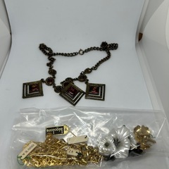 ネックレス　ブローチ　チェーン等の画像