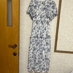 ワンピース　ロング　シフォン生地　半袖　Sサイズの画像