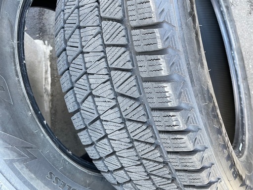 235/60R18 ブリジストン  スタッドレスタイヤ
