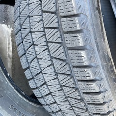 235/60R18 ブリジストン  スタッドレスタイヤ
の画像