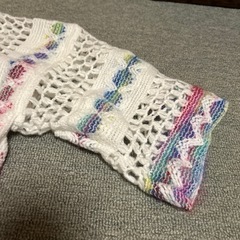 カーディガン　ニット　ホワイト　カラフルの画像