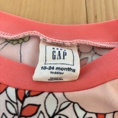 baby GAP 花柄ラッシュガード 18-24ヶ月の画像