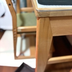 勉強机&イスのセット　カリモクの画像