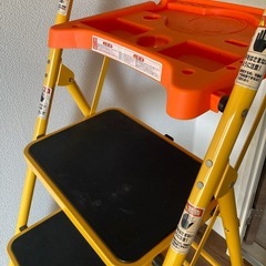 脚立　4段　工具置き付きの画像