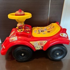 アンパンマンの車　室内用の画像