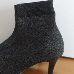【未使用品】キビラ　ニットブーツ　22.5㎝　黒　ラメ入りの画像