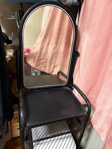 ドレッサー椅子付き (Shika) 浦添のドレッサーの中古あげます・譲り