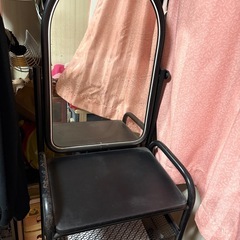 ドレッサー　椅子付きの画像