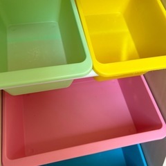 おもちゃ棚　おもちゃ箱　絵本棚の画像