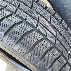 225/65R17 スタッドレスタイヤ　TOYO       の画像