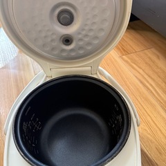 炊飯器の画像