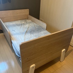 boori natty ブーリベビーベッドの画像