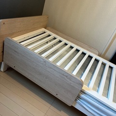 boori natty ブーリベビーベッドの画像