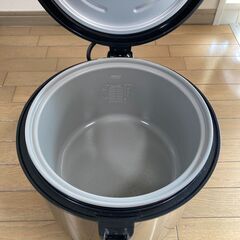 大容量1升5合炊き タイガー 炊飯ジャー（JCC-270P）の画像