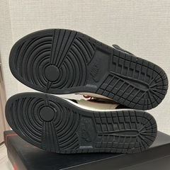 NIKEジョーダン1の画像