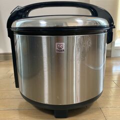大容量1升5合炊き タイガー 炊飯ジャー（JCC-270P）の画像