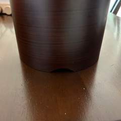 ゴミ箱（欠けあり）の画像