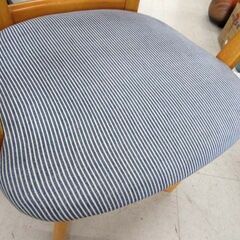 使用感あり モイス ダイニングチェア 回転式 幅54.5cm 木製 肘付き 家具 椅子 イス いす 苫小牧西店 の画像