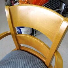使用感あり モイス ダイニングチェア 回転式 幅54.5cm 木製 肘付き 家具 椅子 イス いす 苫小牧西店 の画像