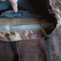 迷彩柄トートバッグ（中古ジャンク）の画像