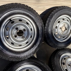 冬タイヤ12インチ ✳️ 145/80R12 ✳️ ブリヂストンRevoGZ ✳️ 軽トラ用ホイール付き深溝バリ山スタッドレス４本組みの画像