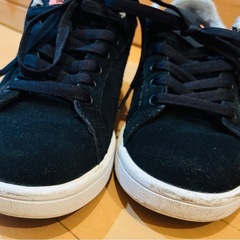 adidas スエード スニーカー
  の画像