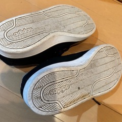 adidas スエード スニーカー
  の画像