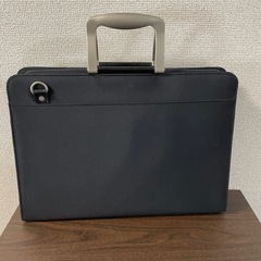 ビジネスバッグの画像